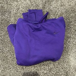 Nike sweatshirt purple